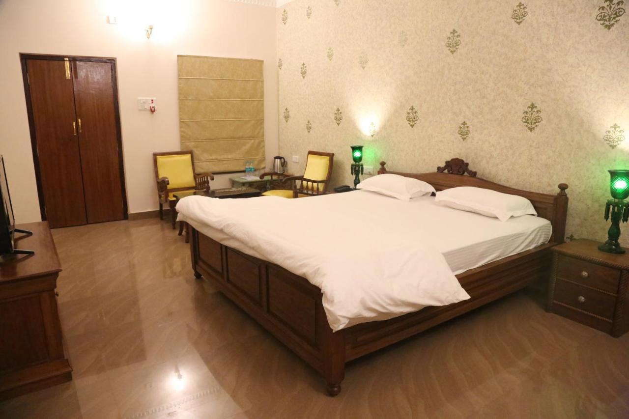 Vijaigarh Kothi - Heritage Boutique Váránaszi Kültér fotó