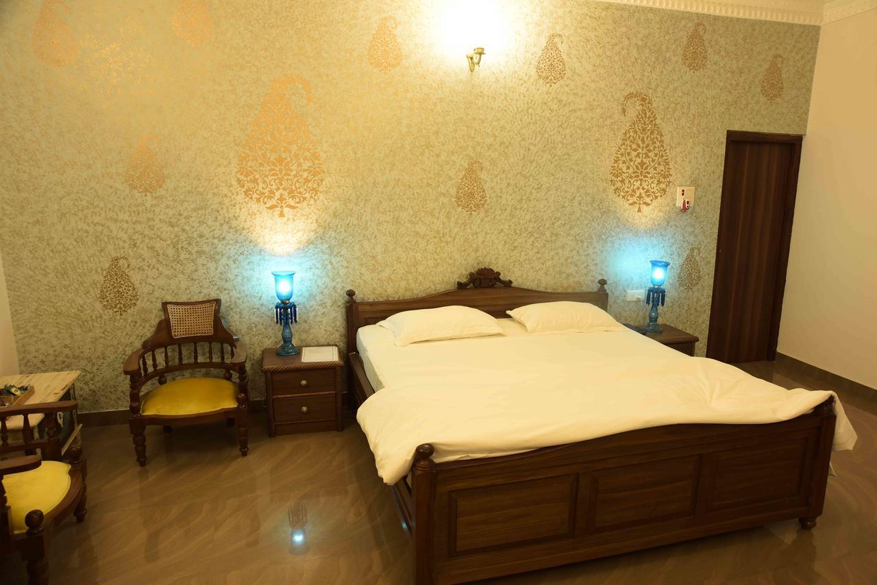 Vijaigarh Kothi - Heritage Boutique Váránaszi Kültér fotó