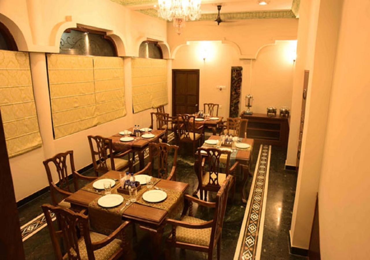 Vijaigarh Kothi - Heritage Boutique Váránaszi Kültér fotó